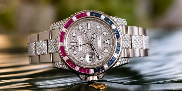 ساعت یاقوت کبود Rolex GMT-Master II از ساعت های جواهرنشان خاص